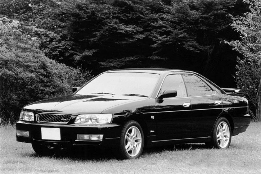  Nissan Laurel Club S 1997 года  (фото 2 из 5)